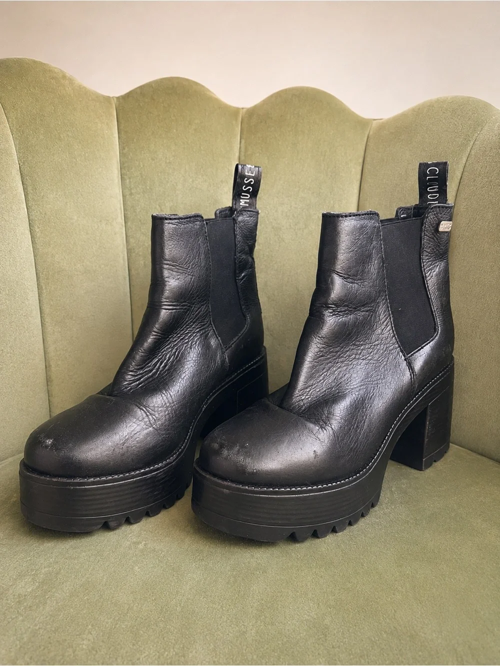 Musse & Cloud Black Leather Platform Chelsea Boot
